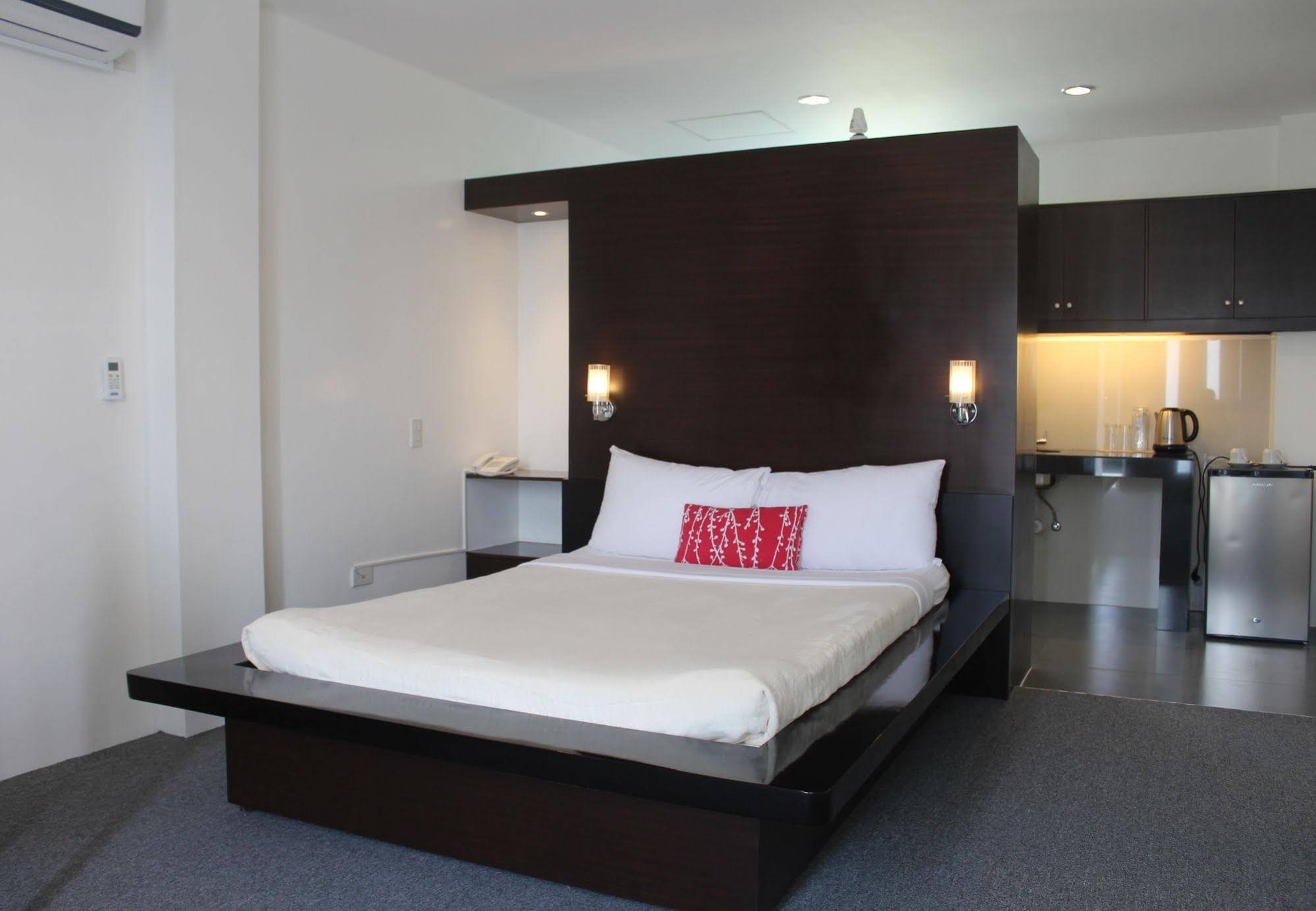Be-ing Suites