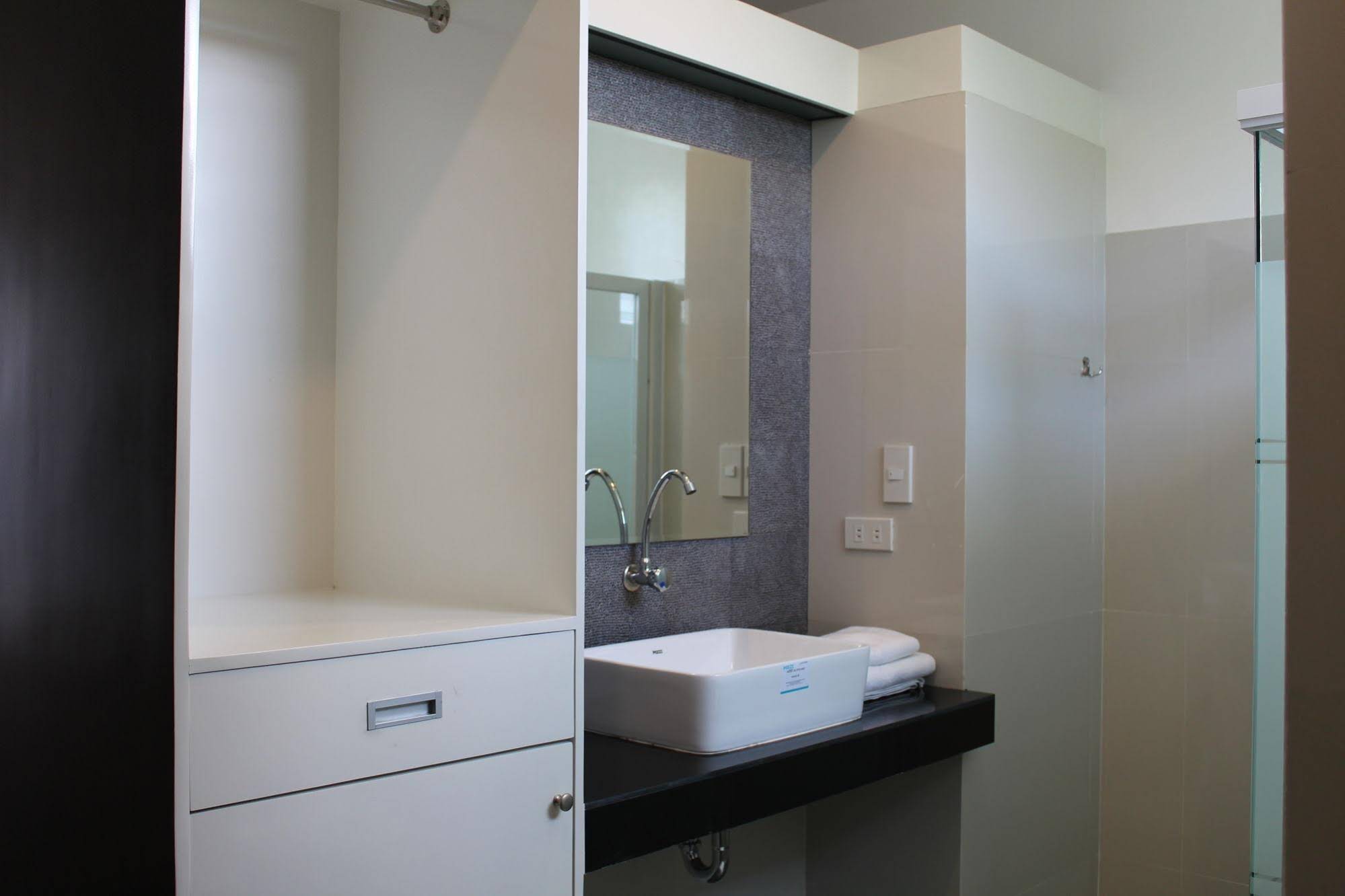 Be-ing Suites