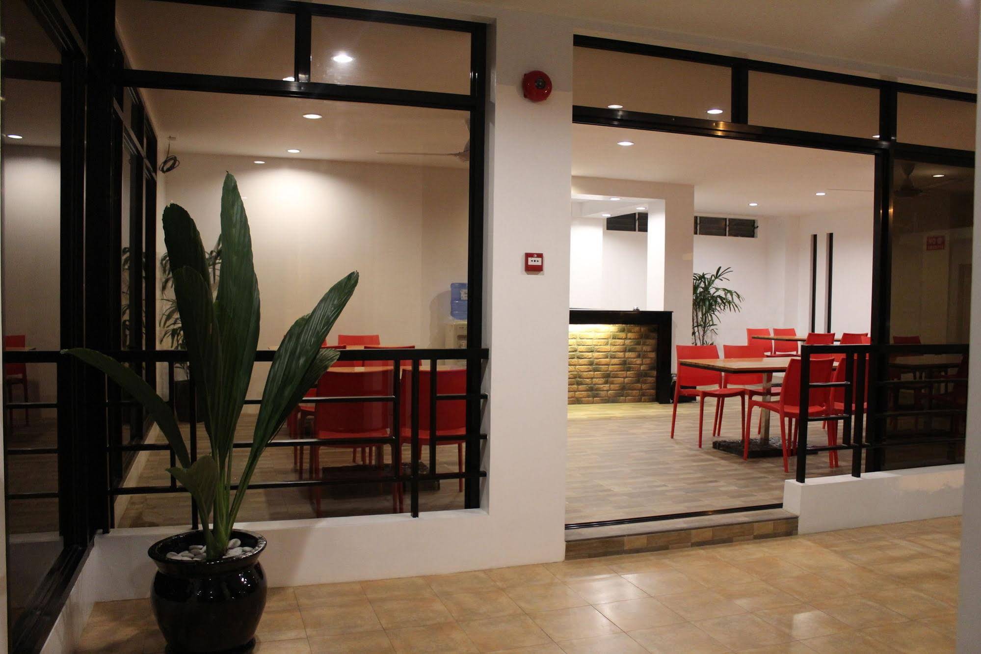 Be-ing Suites
