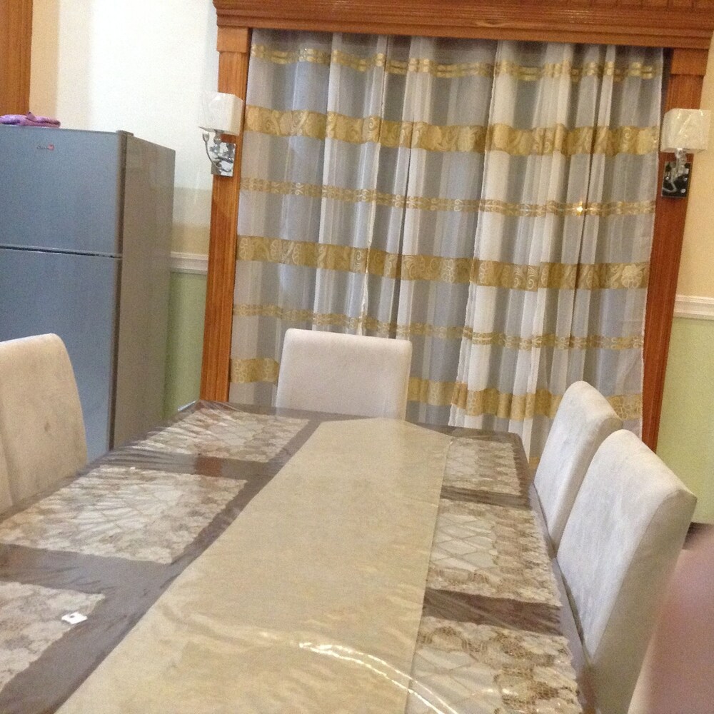 Dansam House