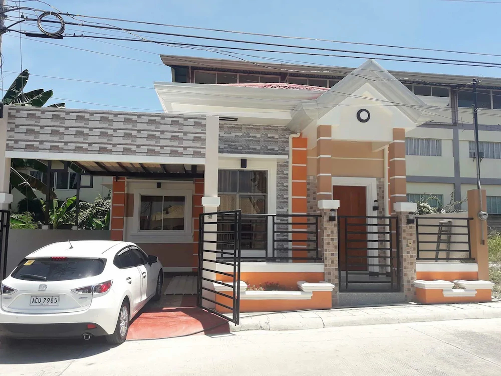 Dansam House