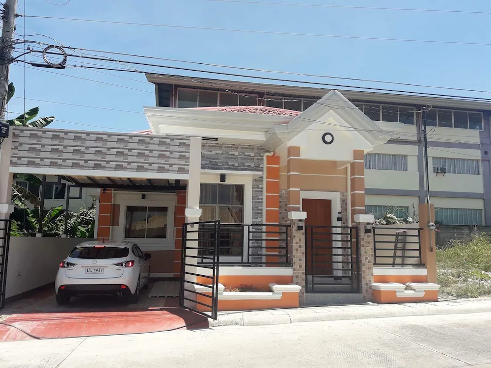 Dansam House