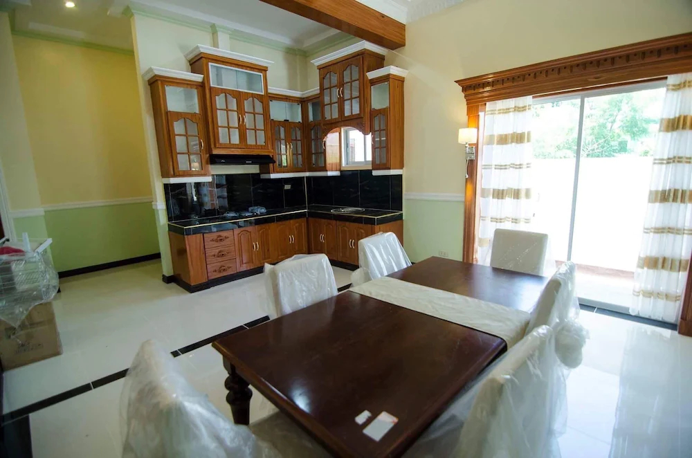Dansam House