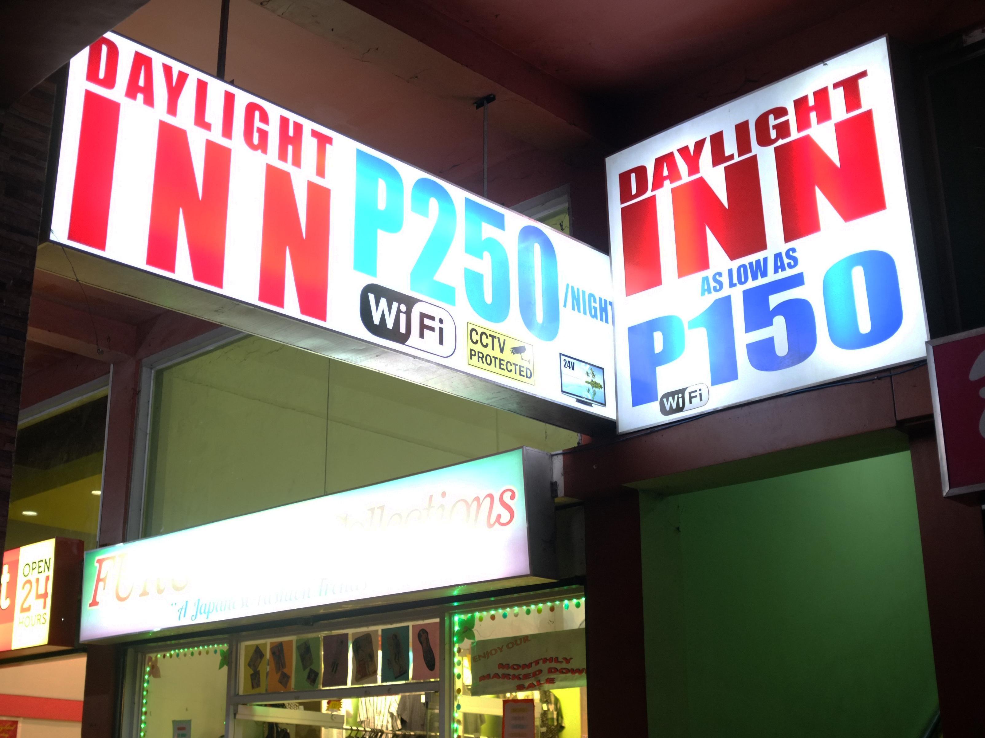 Daylight Inn