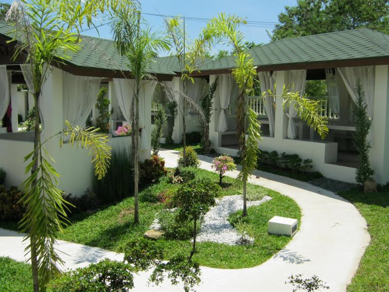 D Leonor Inland Resort and Adventure Park