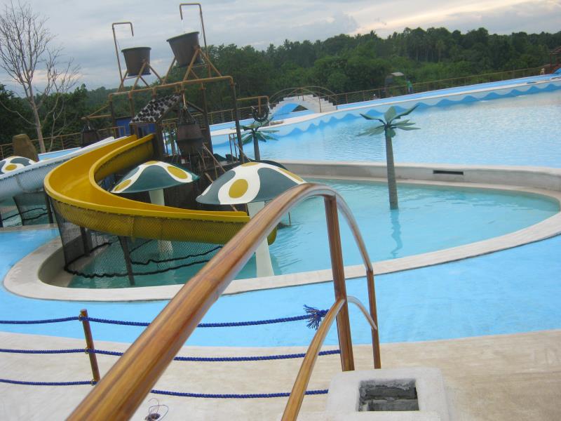 D Leonor Inland Resort and Adventure Park
