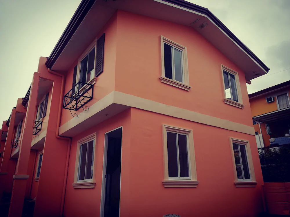 Ferdinand Residence