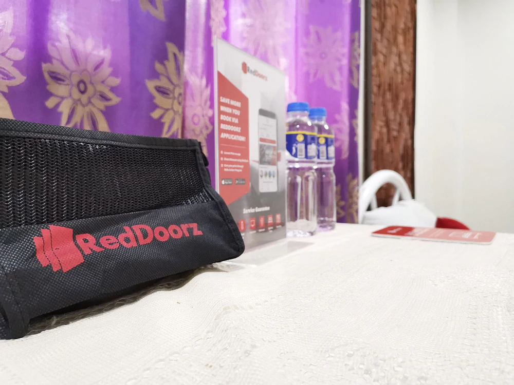 GK Business Hotel by RedDoorz