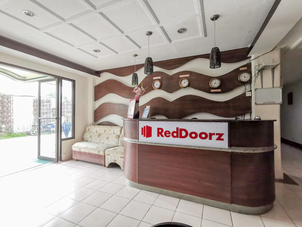 GK Business Hotel by RedDoorz