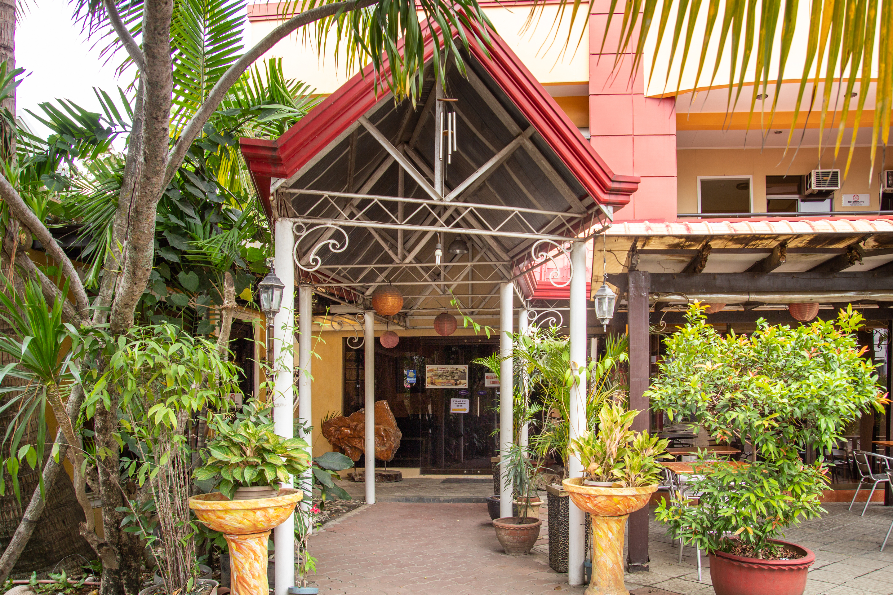 Golden Belle Apartelle And Suites By OYO Rooms
