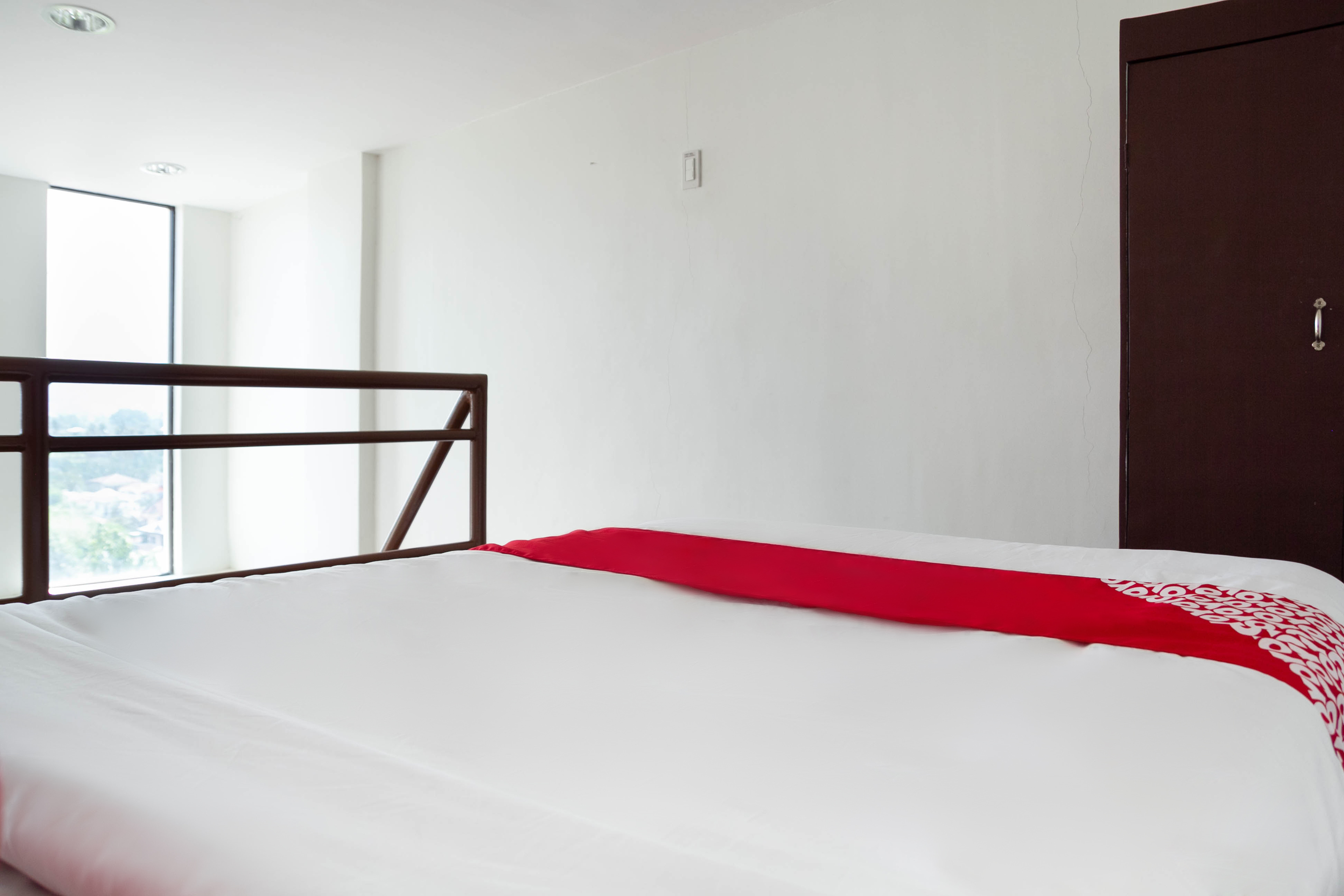 Goldentown Hotel And Residences by OYO