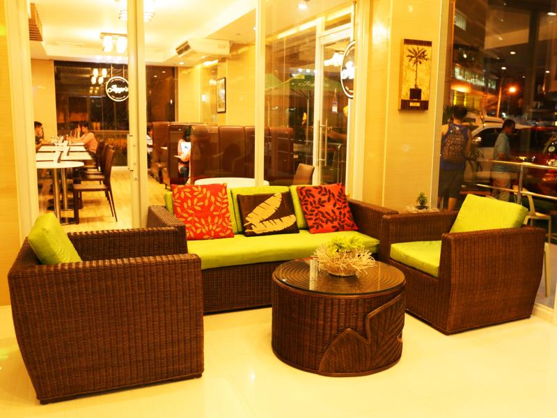 Green Banana Business Hotel