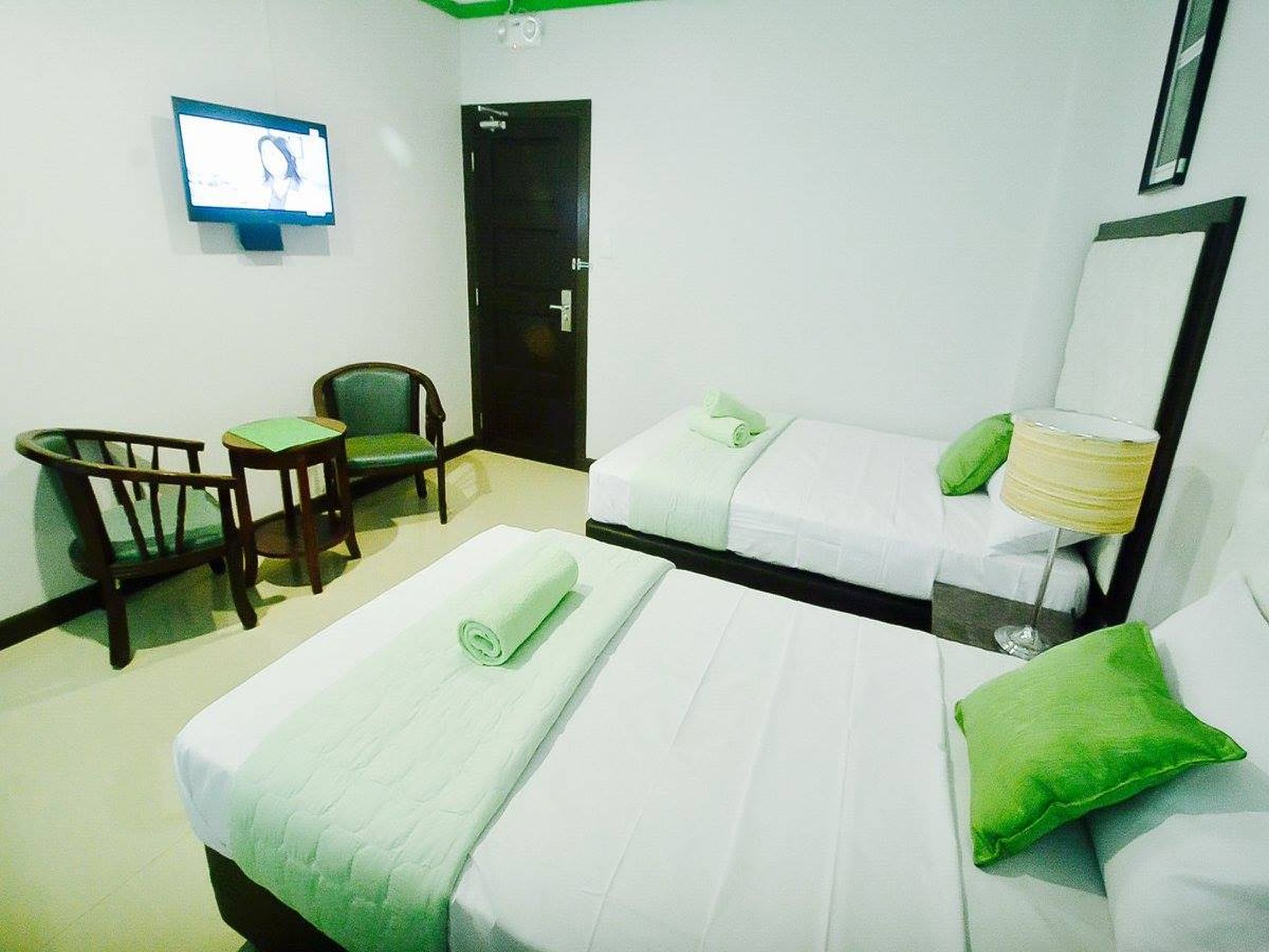 Green Banana Business Hotel