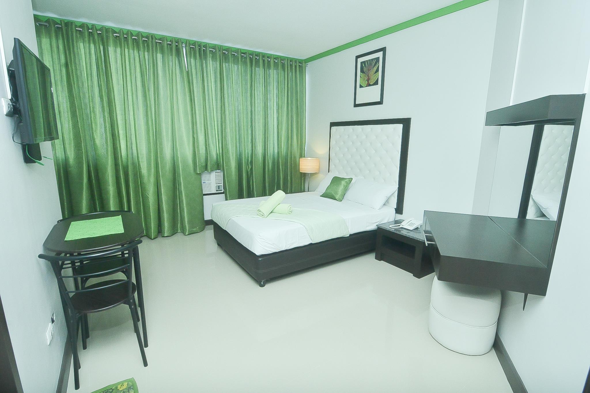 Green Banana Business Hotel