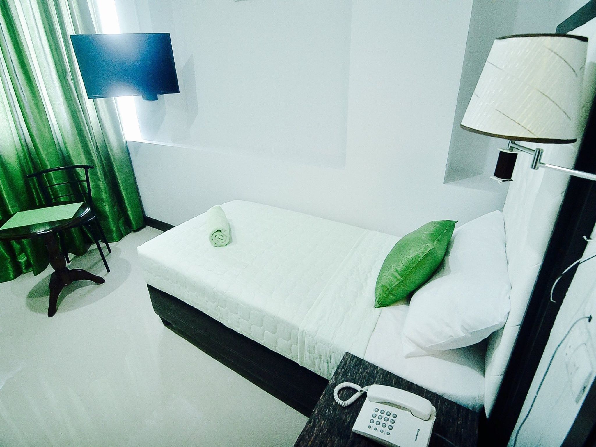 Green Banana Business Hotel