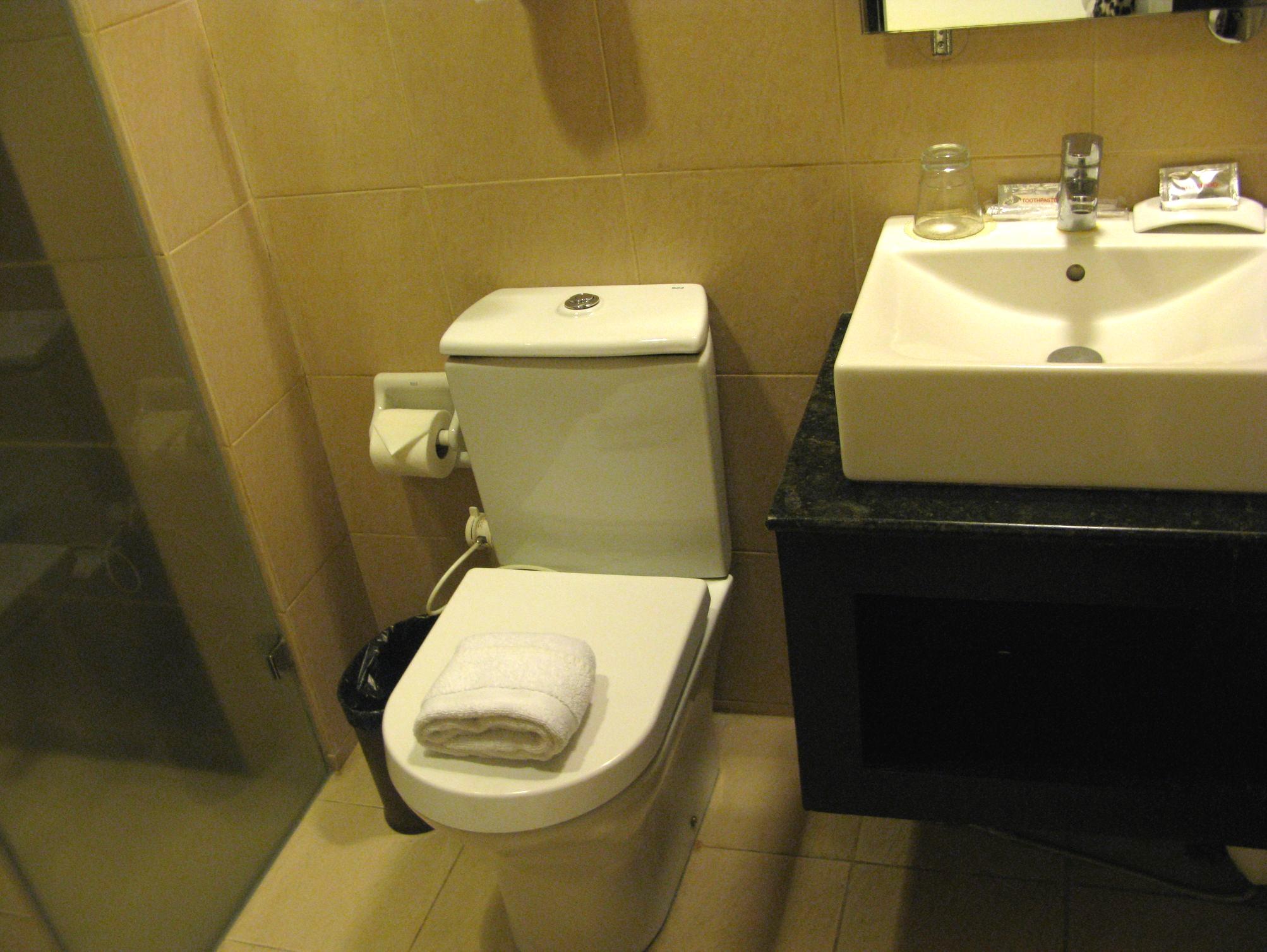 Hotel Esse Davao