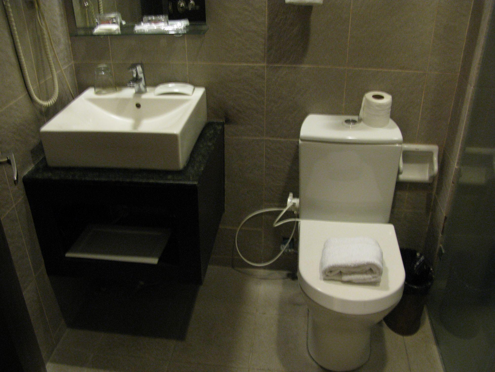 Hotel Esse Davao