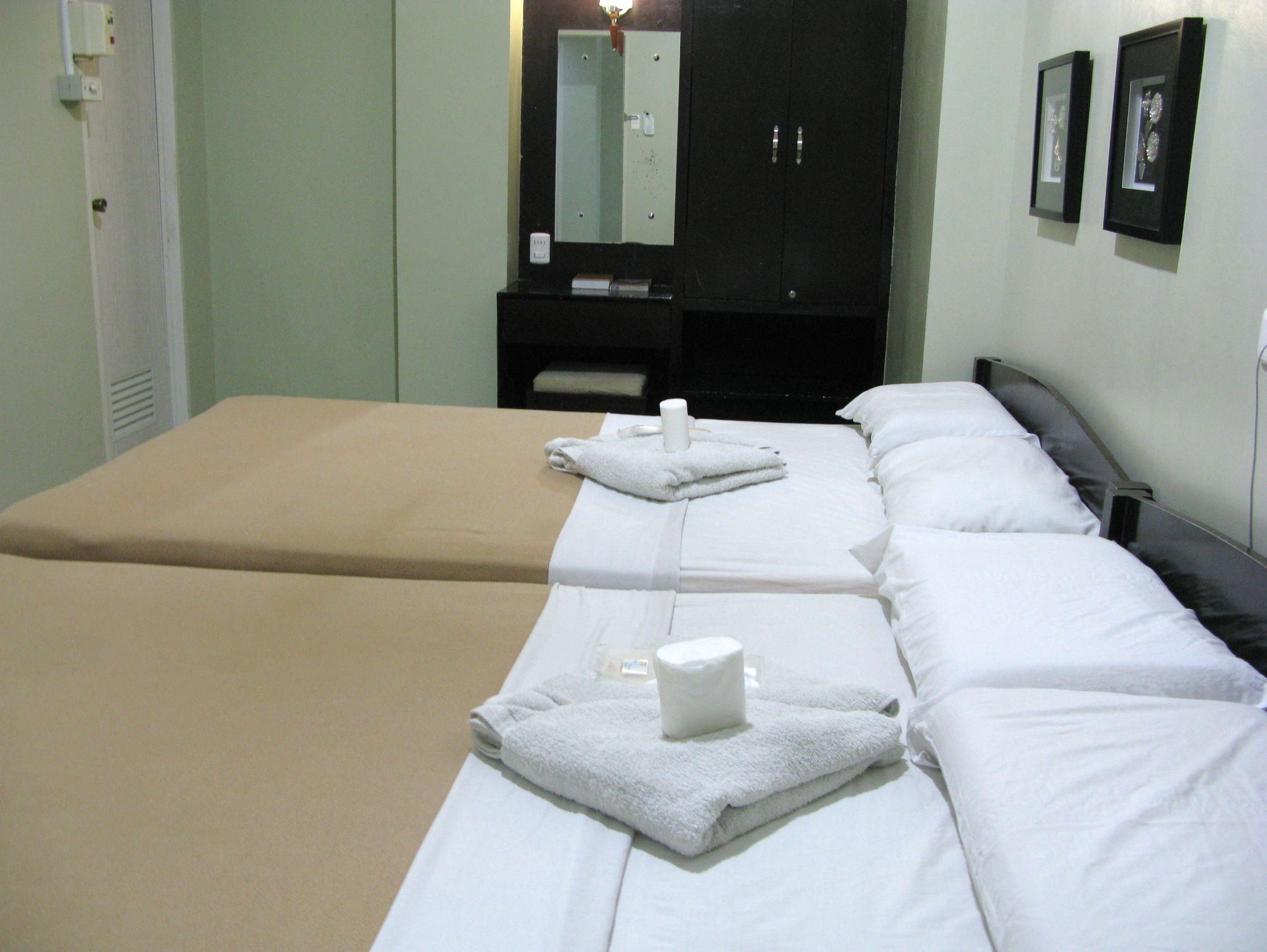 Jade Dragon's Suites
