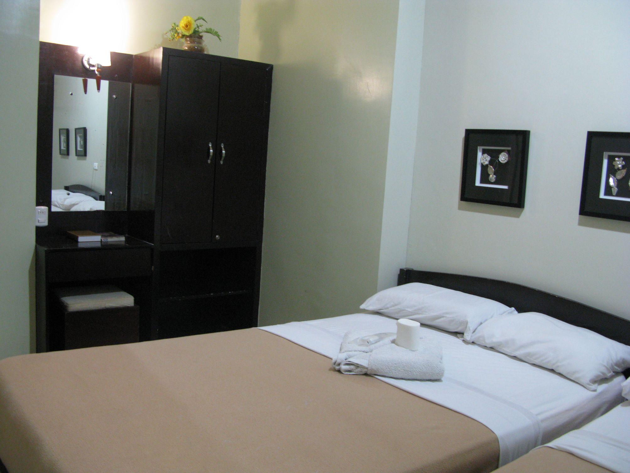 Jade Dragon's Suites