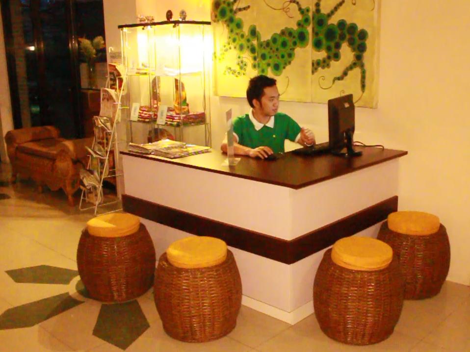 Jade Dragon's Suites