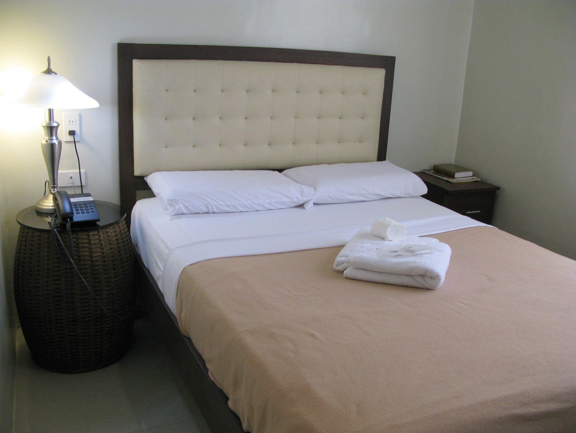 Jade Dragon's Suites