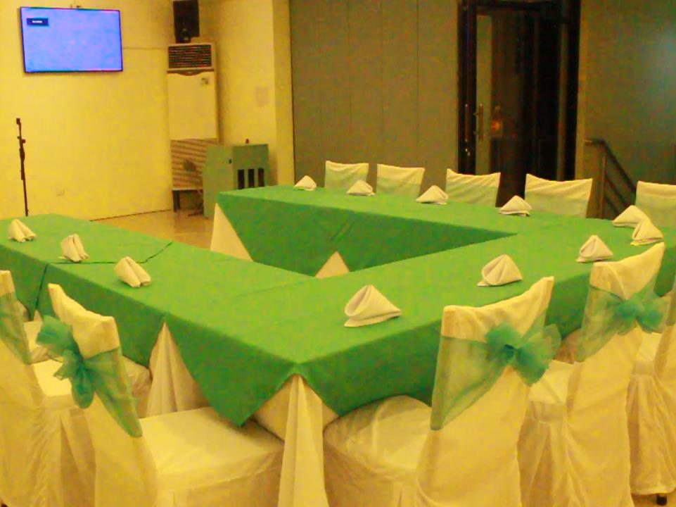 Jade Dragon's Suites