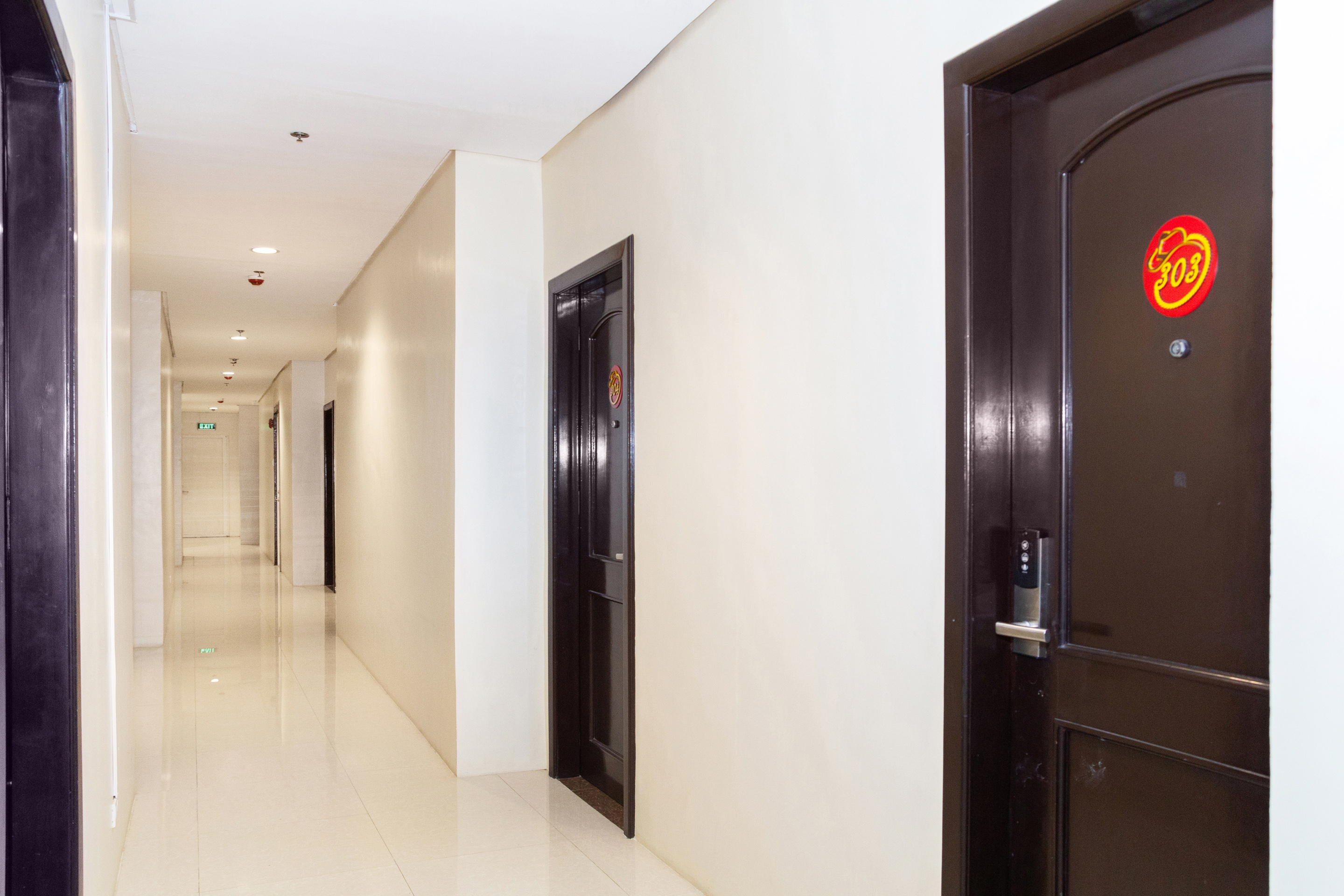 James Country Hotel 2 By OYO Rooms