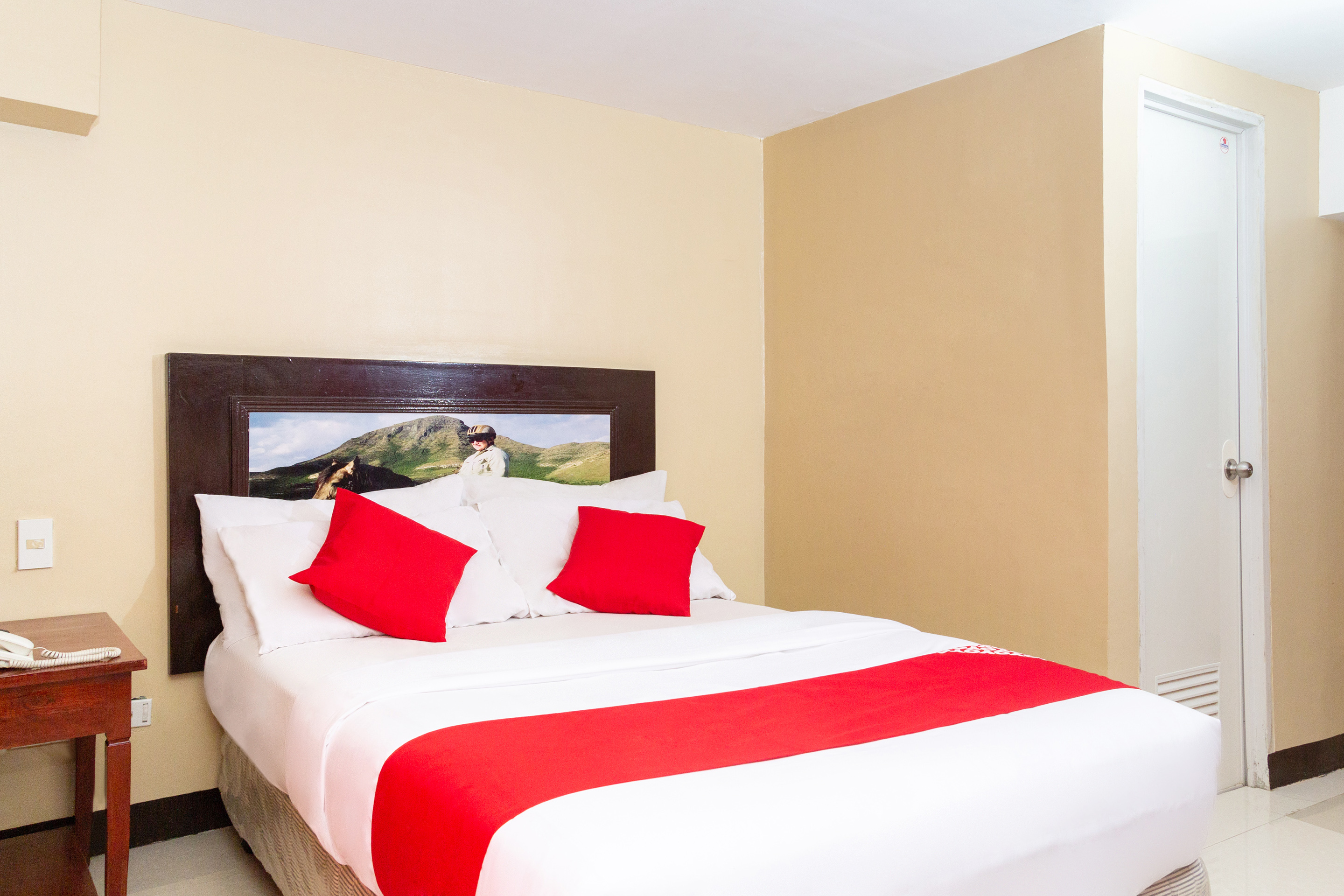 James Country Hotel 2 By OYO Rooms
