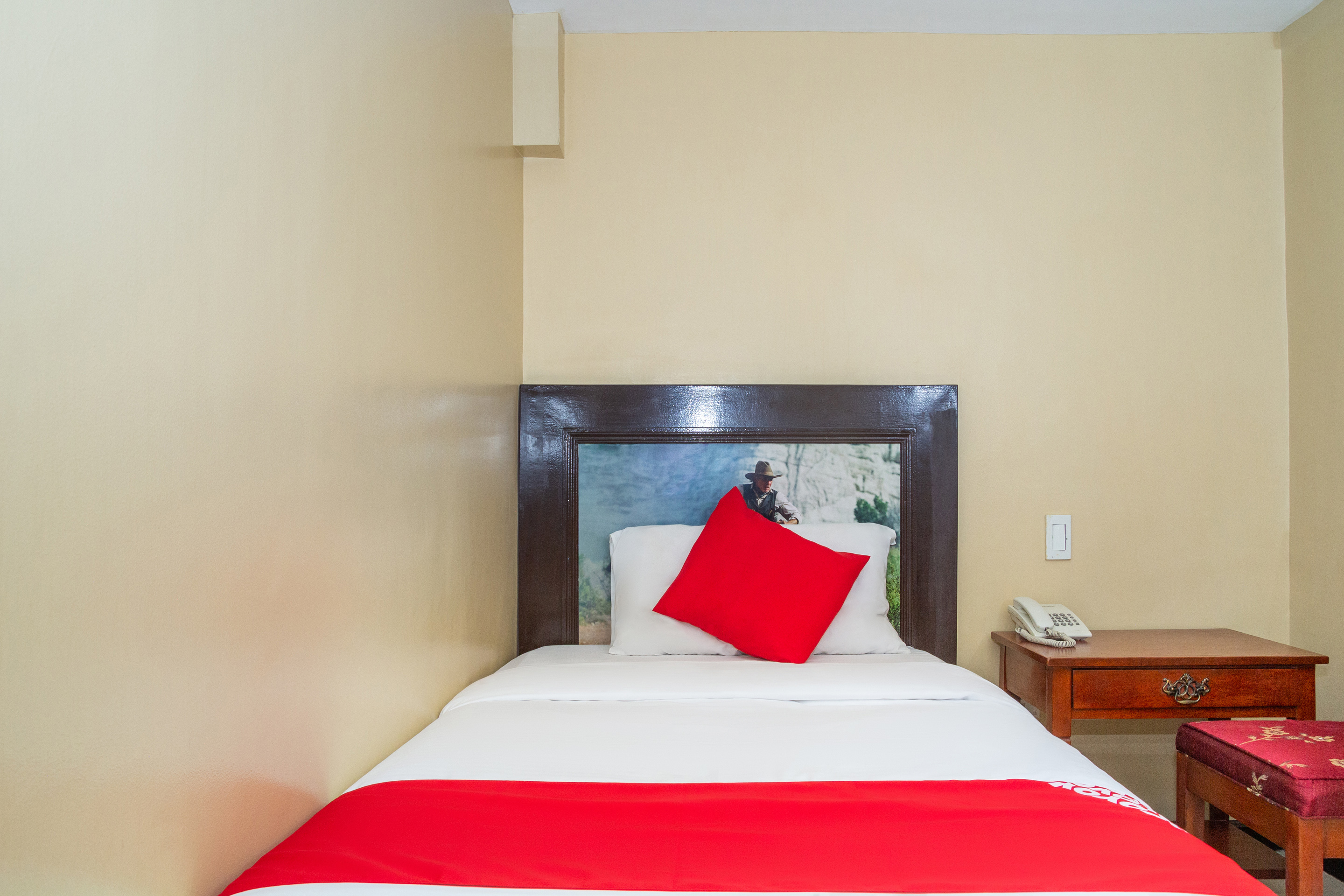 James Country Hotel 2 By OYO Rooms