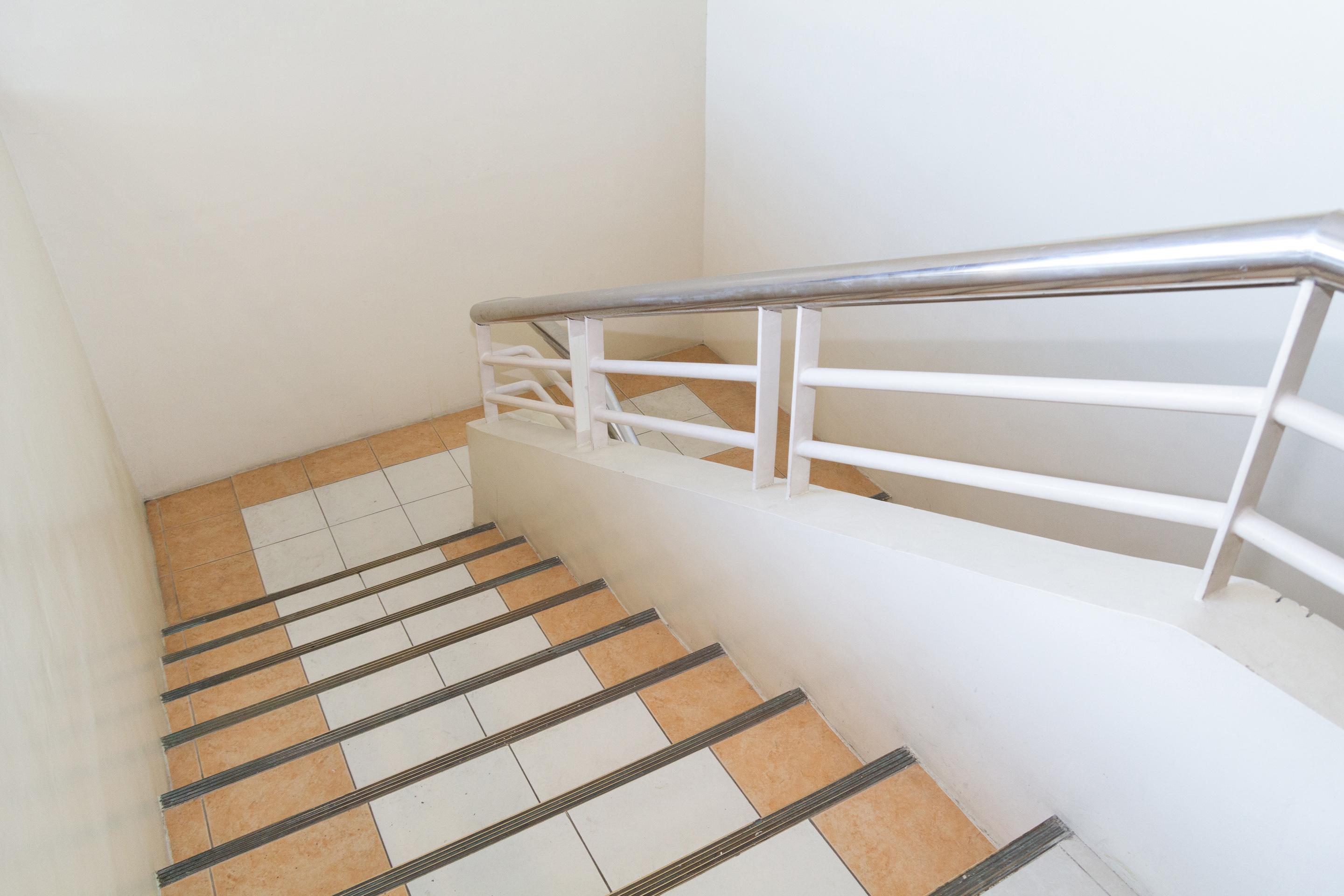 James Country Hotel 2 By OYO Rooms