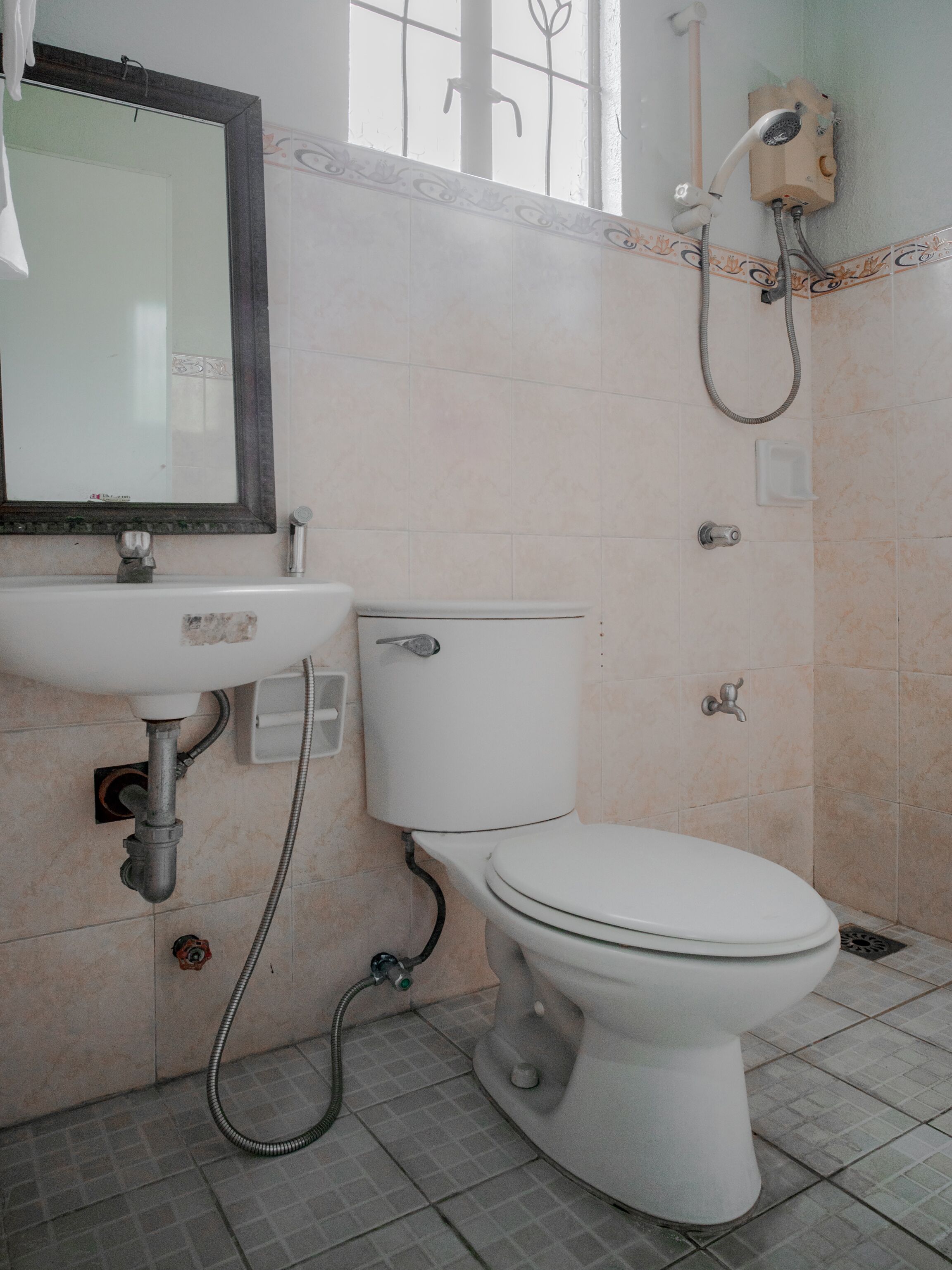 Kutawato Pensionne by OYO Rooms