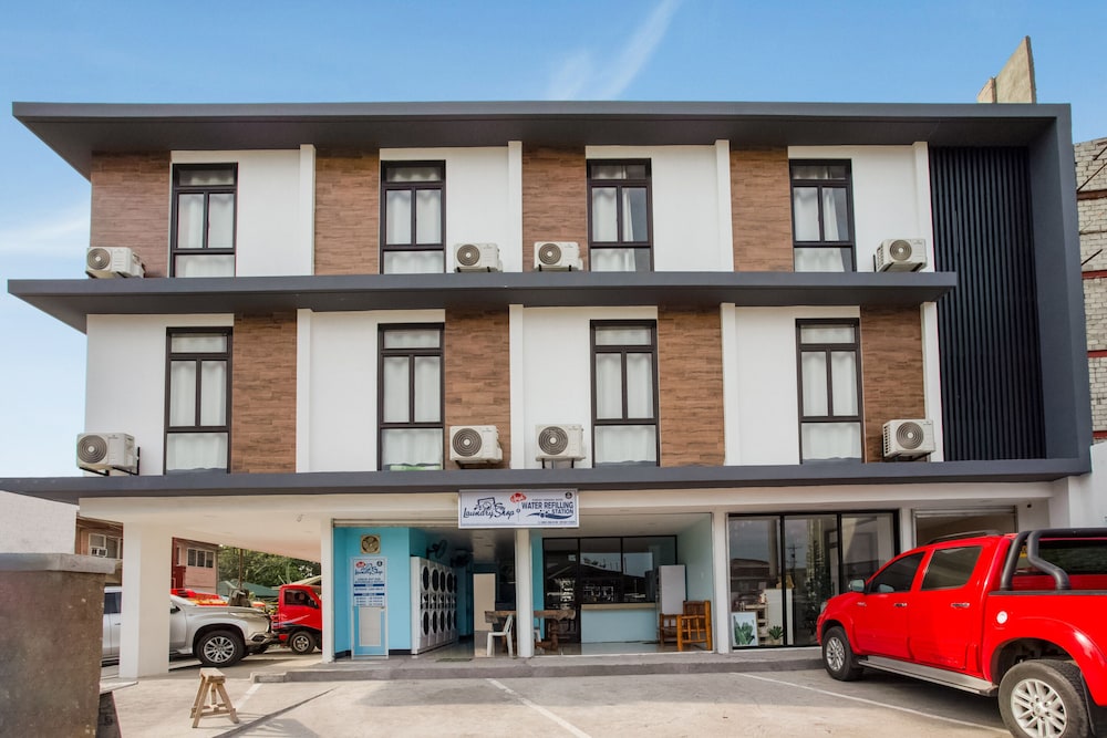 Maple Wave Davao by OYO Rooms