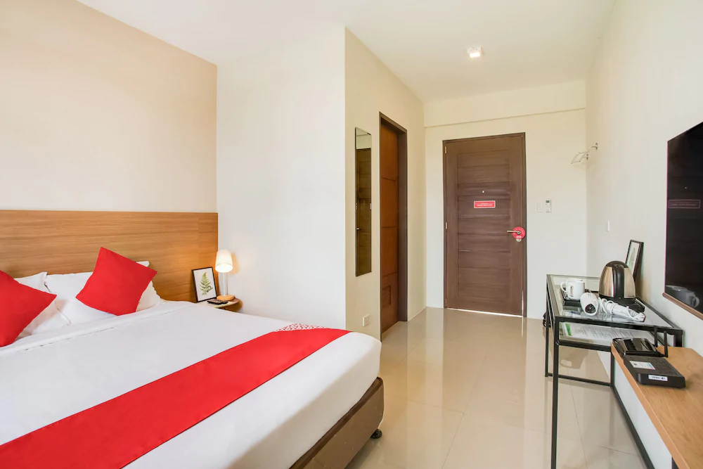 Maple Wave Davao by OYO Rooms