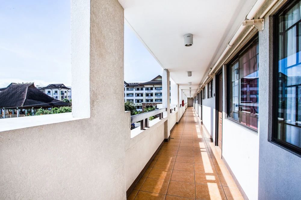 One Oasis by OYO Rooms