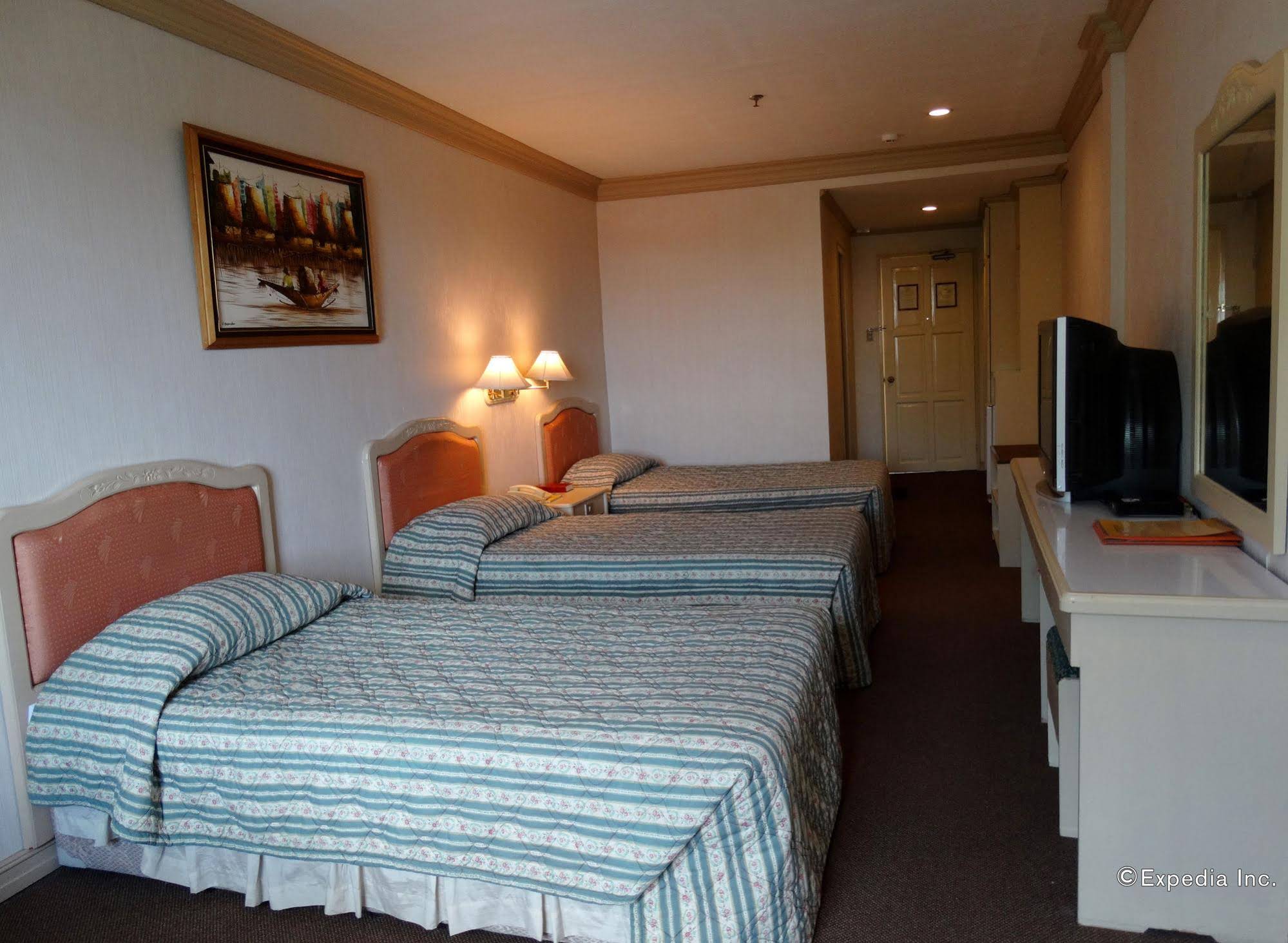 Orange Grove Hotel