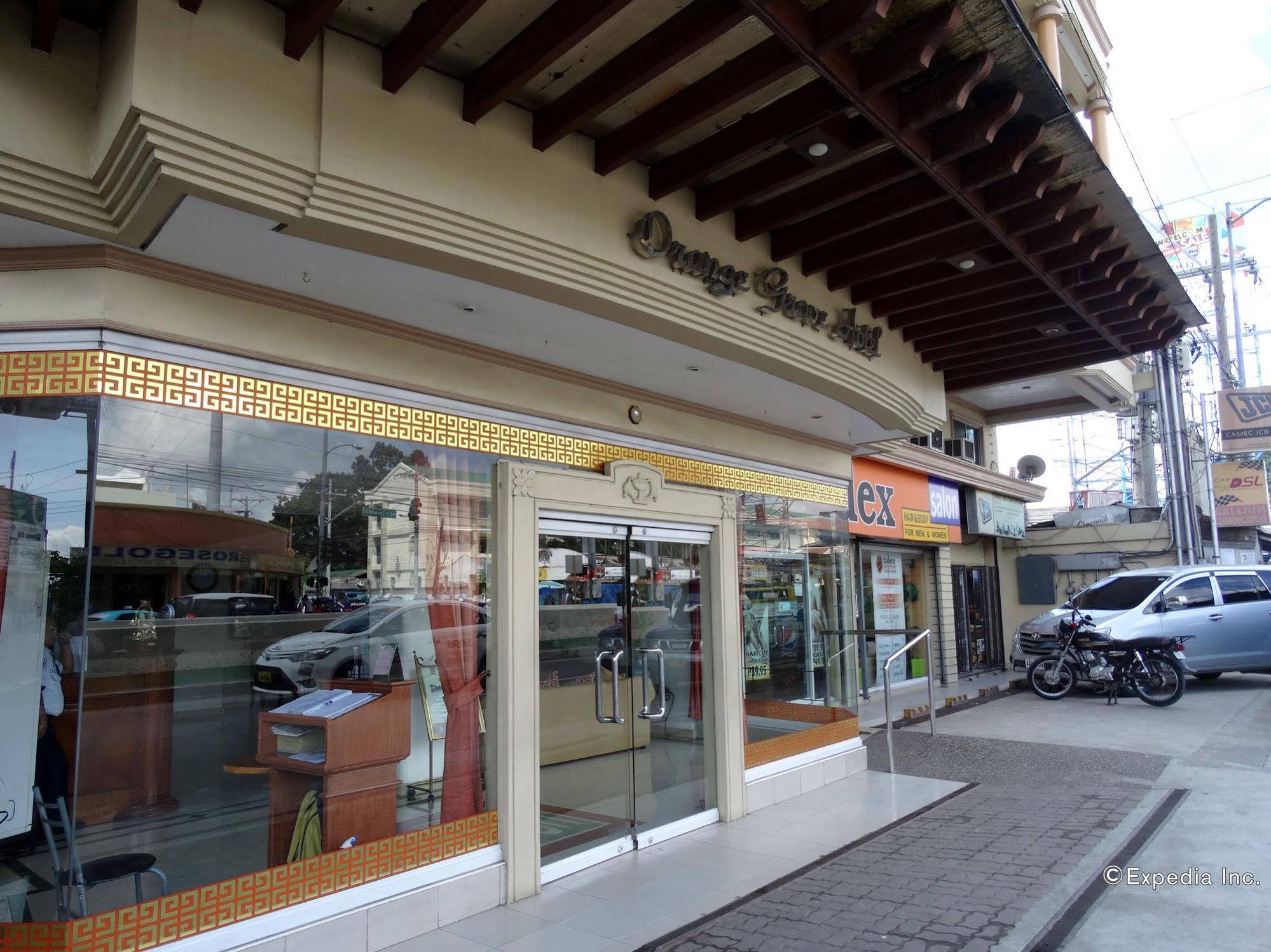 Orange Grove Hotel