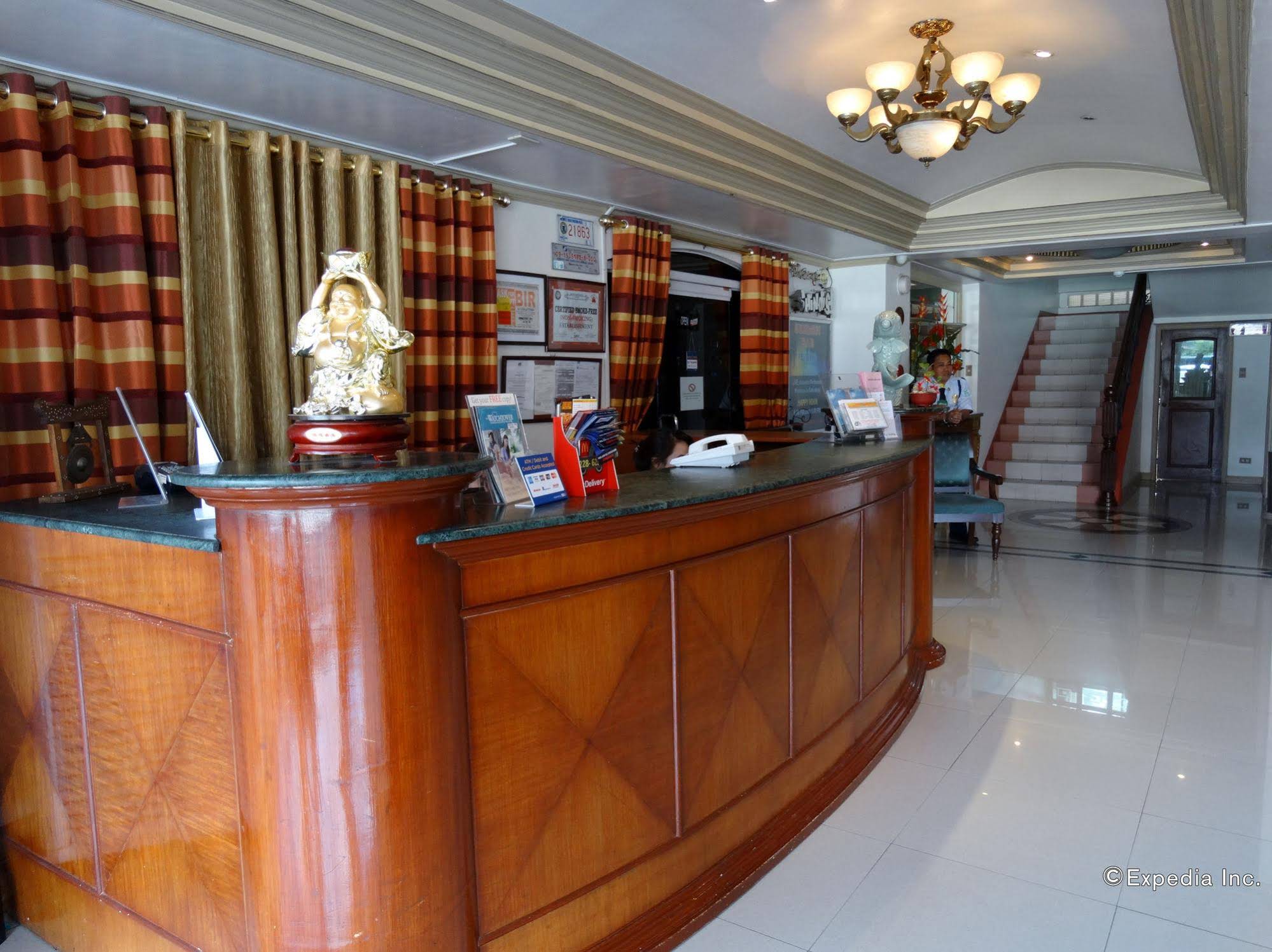 Orange Grove Hotel