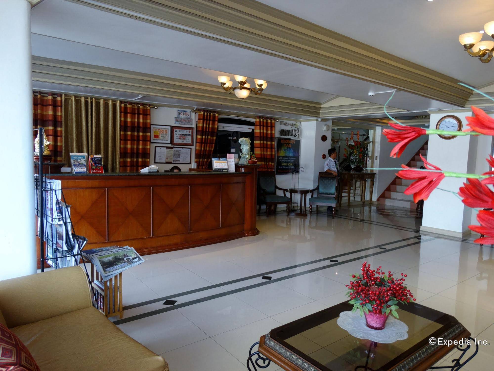 Orange Grove Hotel