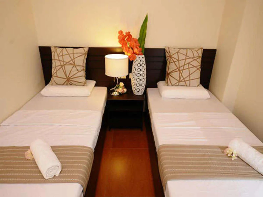 Orchard Hotel
