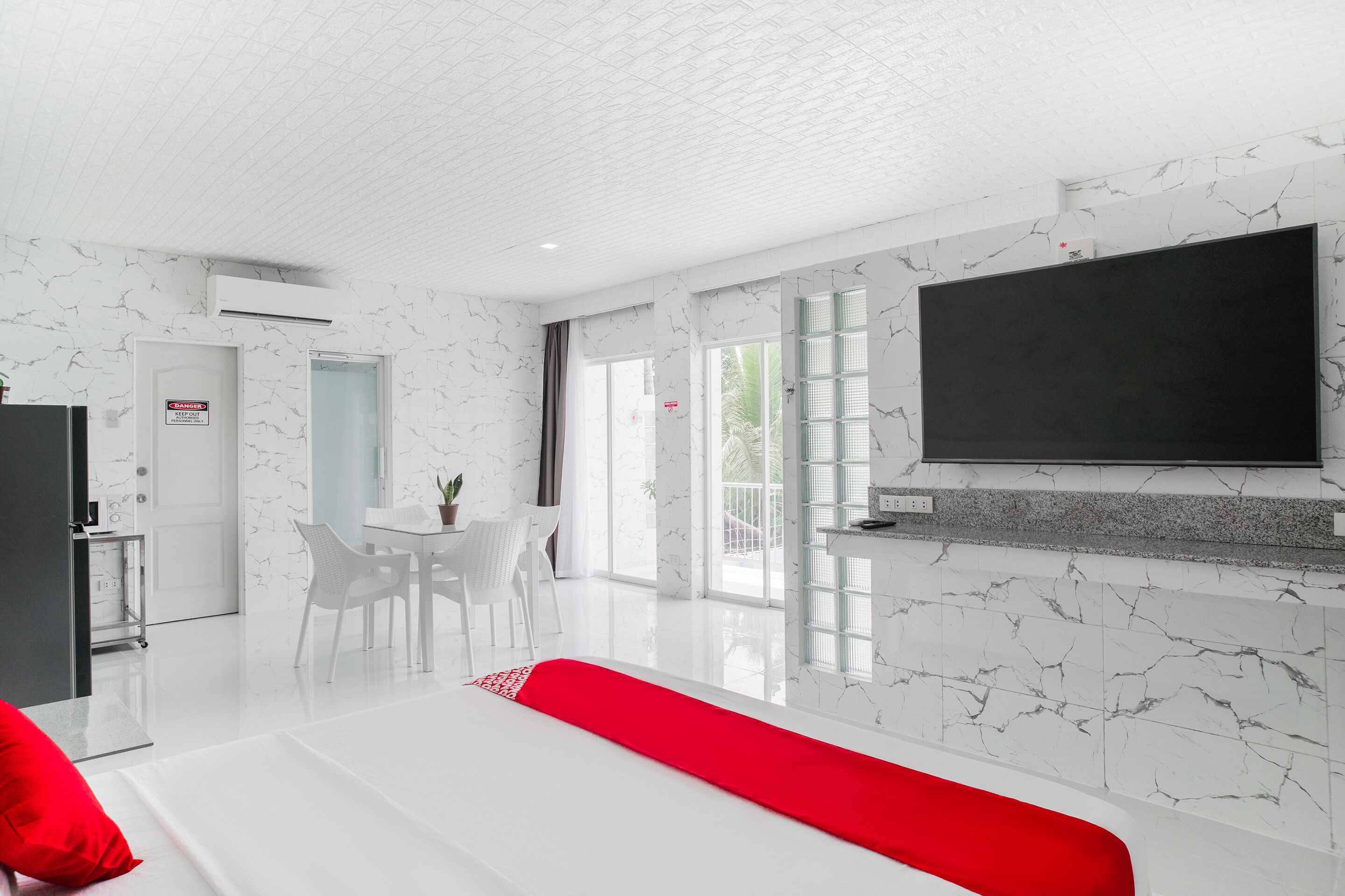 OYO 630 Sena Gladyz Suites