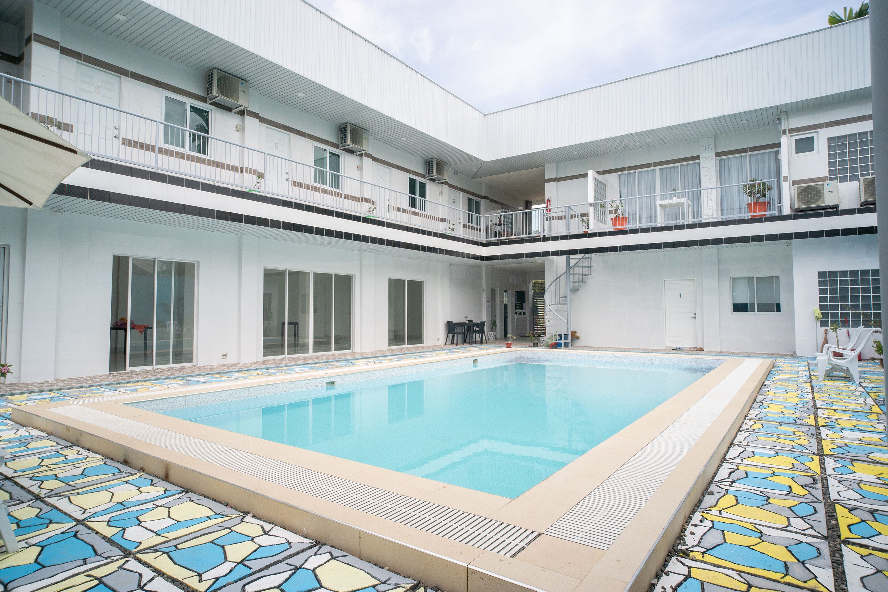 OYO 630 Sena Gladyz Suites