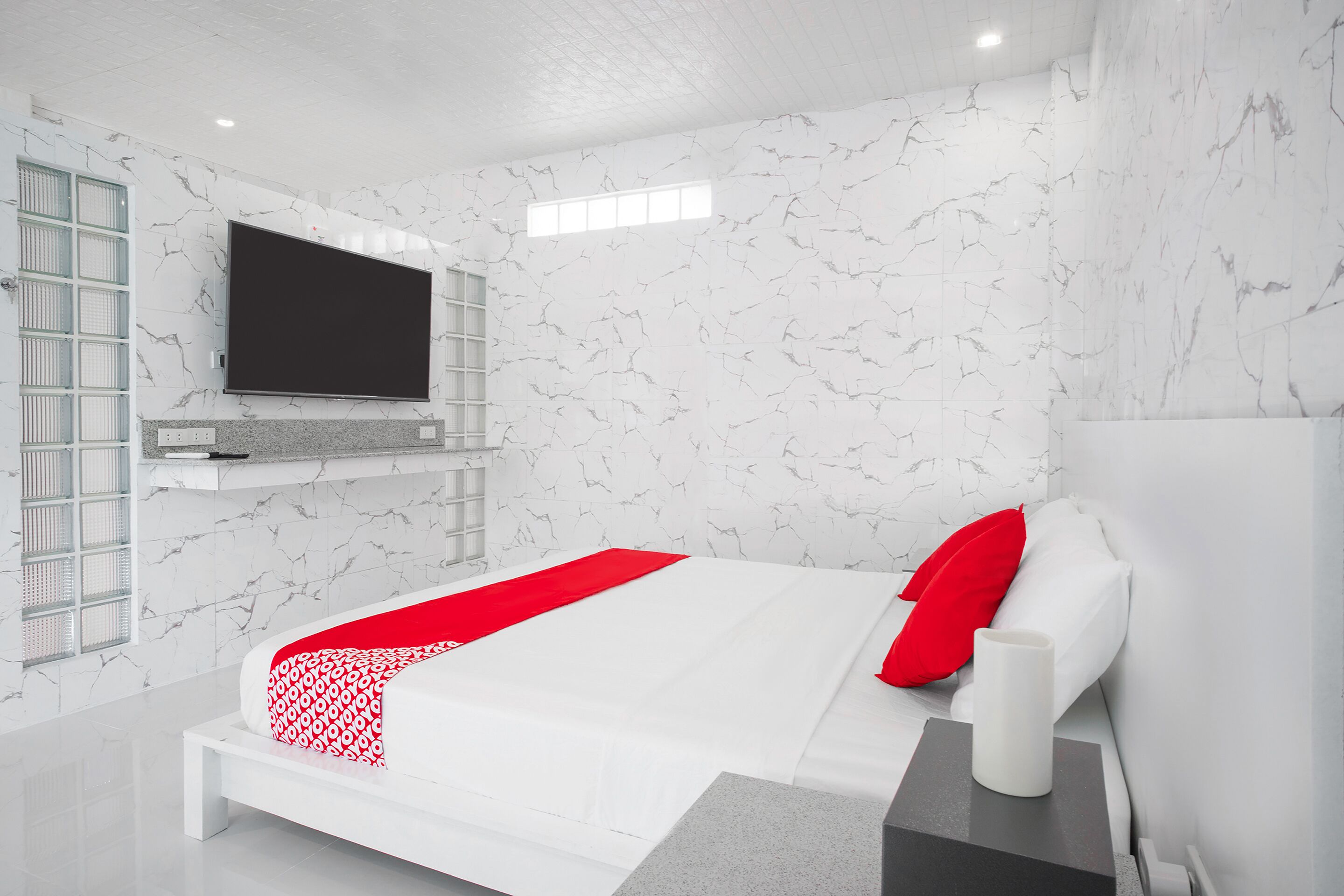 OYO 630 Sena Gladyz Suites