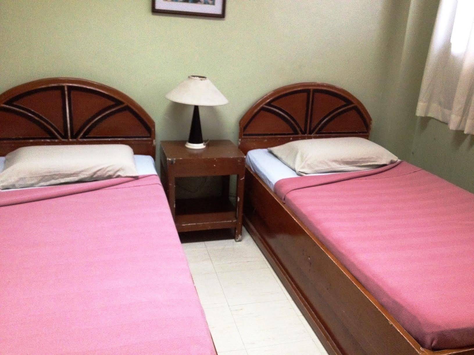 Park Square Inn