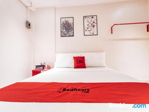 Reddoorz Near Marfori Heights