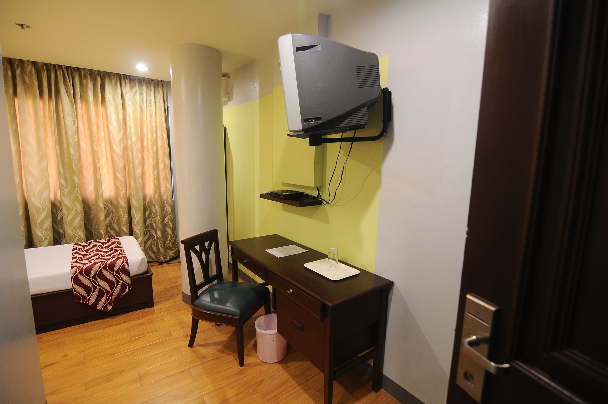 Regency Inn