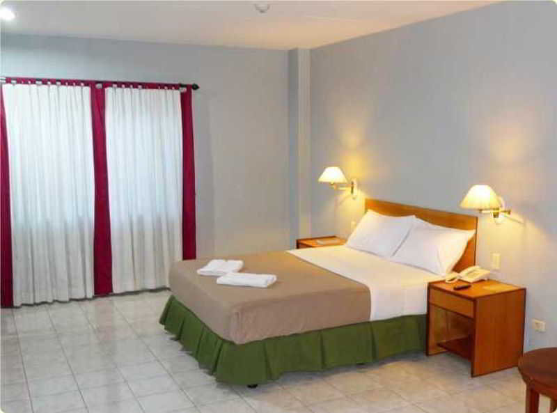Sequoia Inn