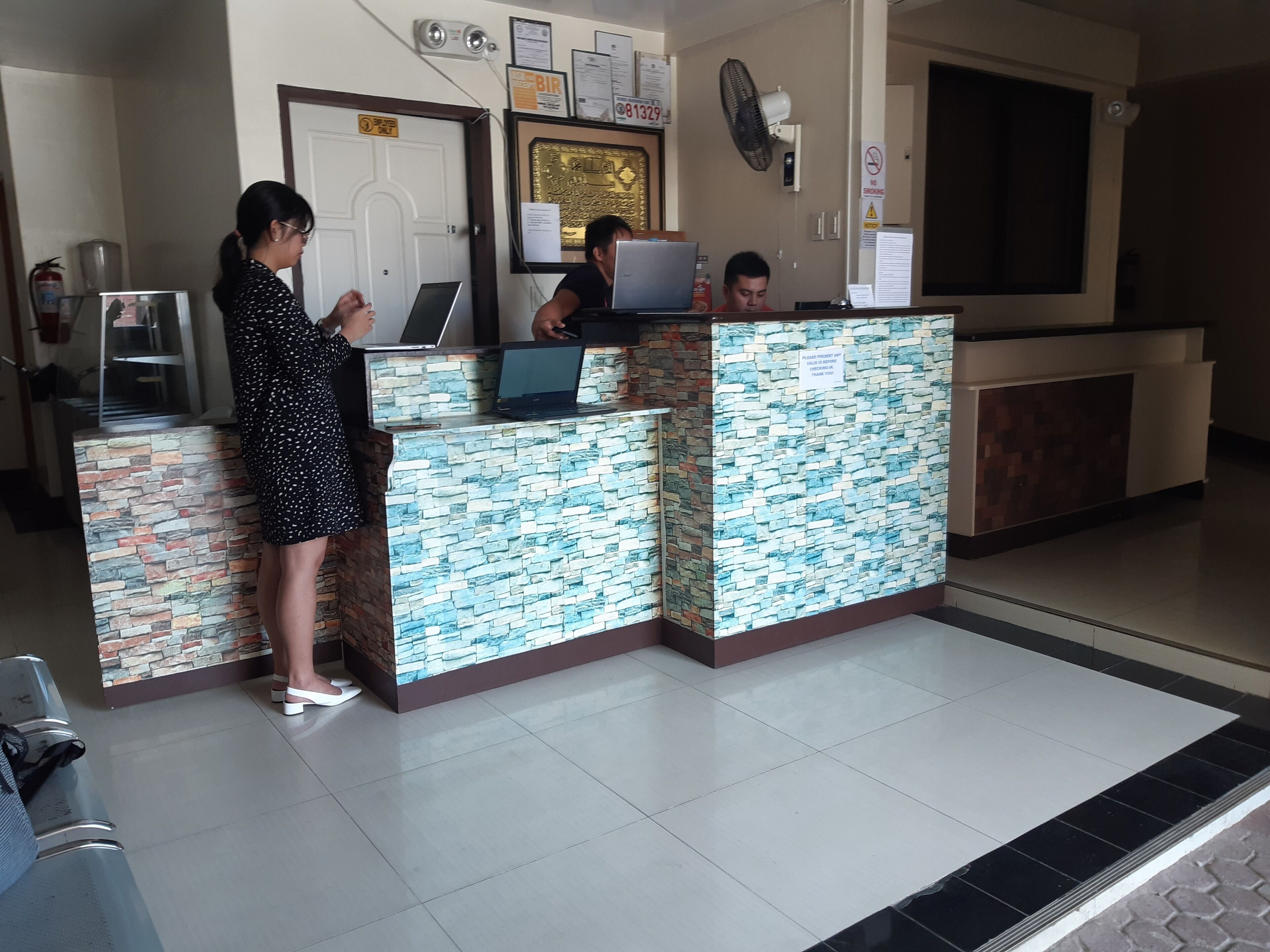 Sharana Pensionne by OYO Rooms