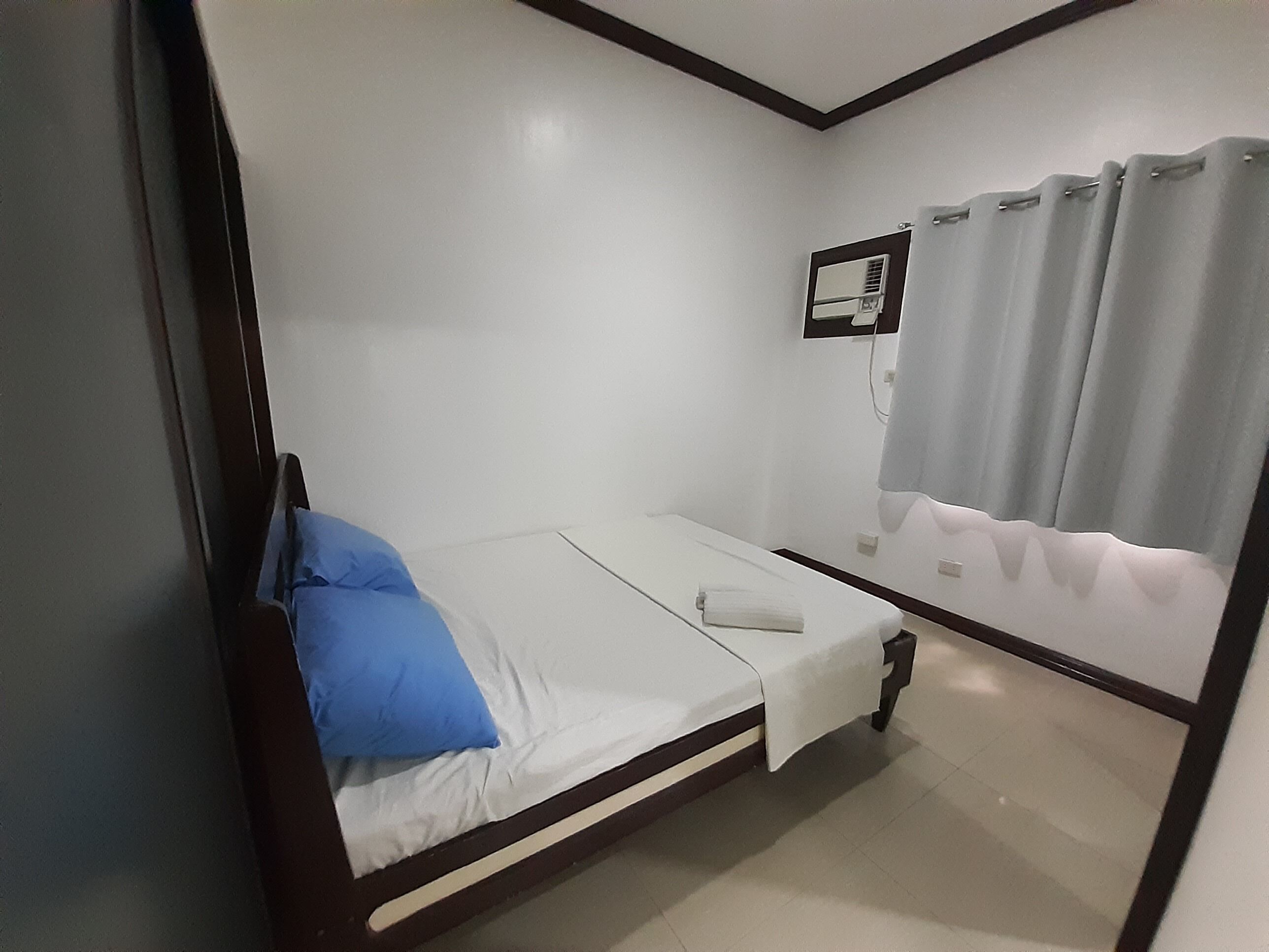 Sharana Pensionne by OYO Rooms