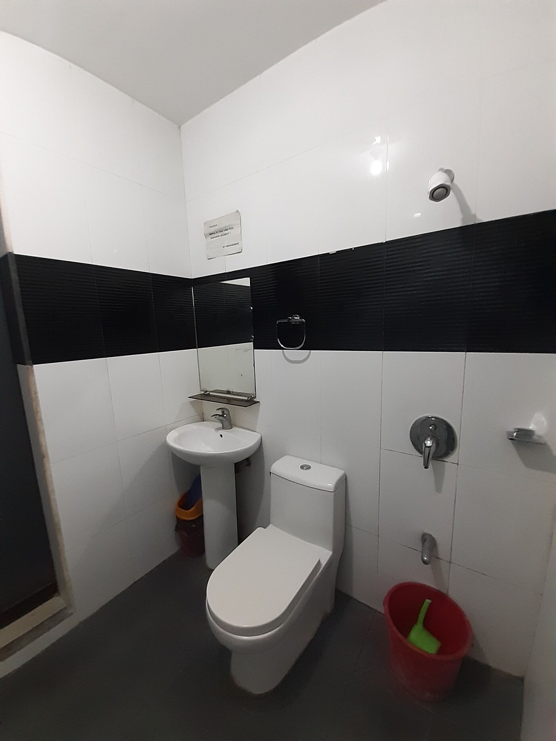 Sharana Pensionne by OYO Rooms