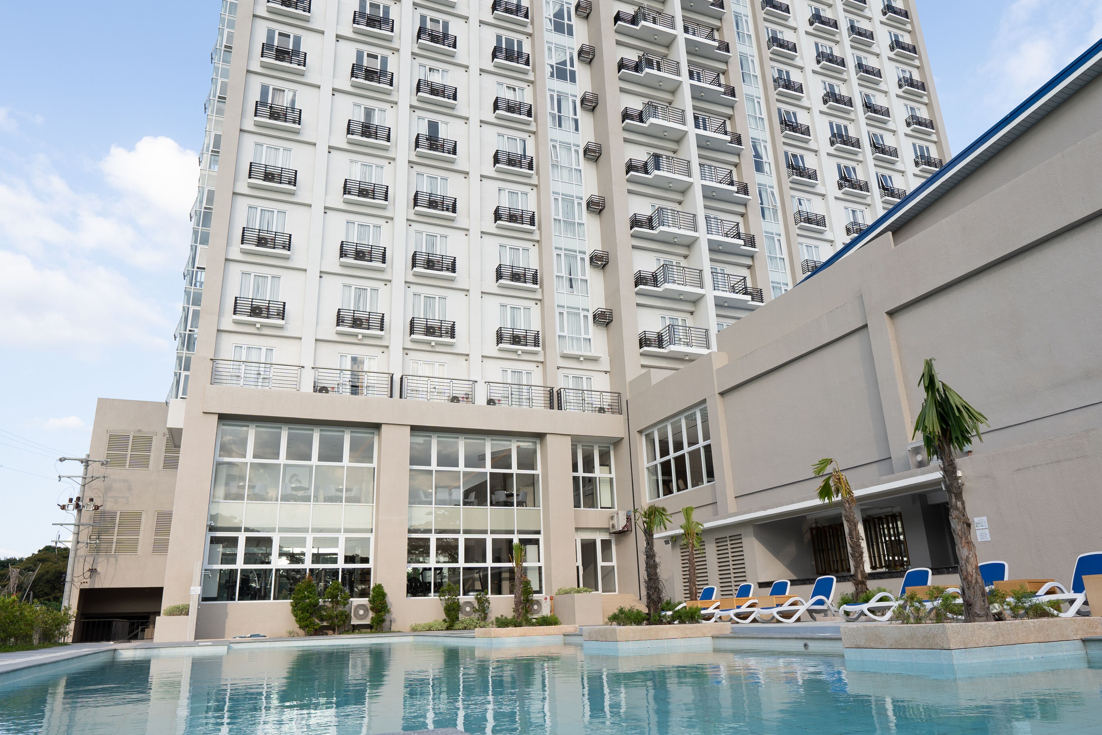 Sotogrande Davao Hotel